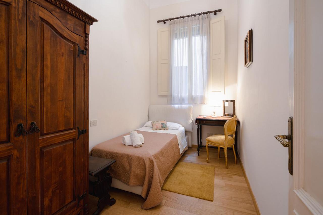 Ghibellina Elegant With 4 Bedrooms Appartamento *