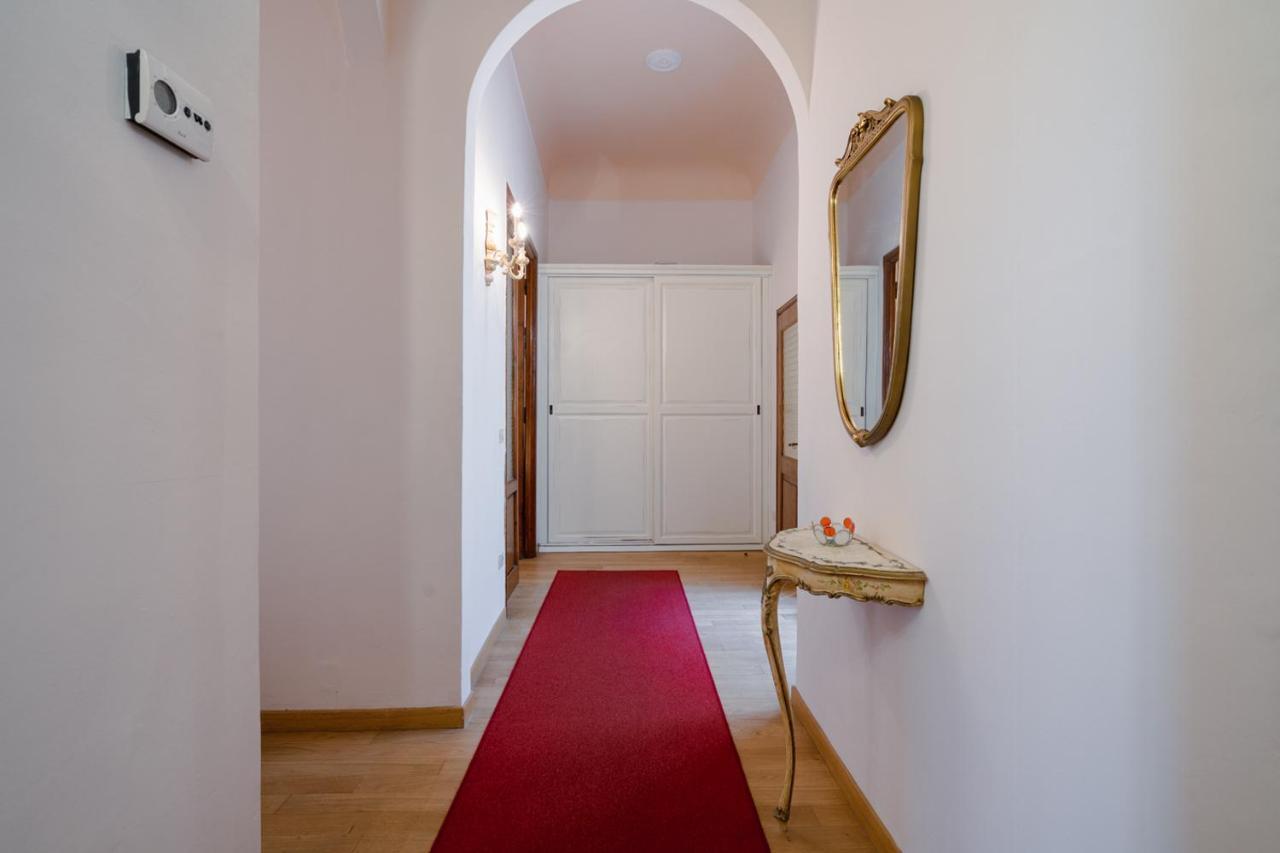 Appartamento Ghibellina Elegant With 4 Bedrooms *